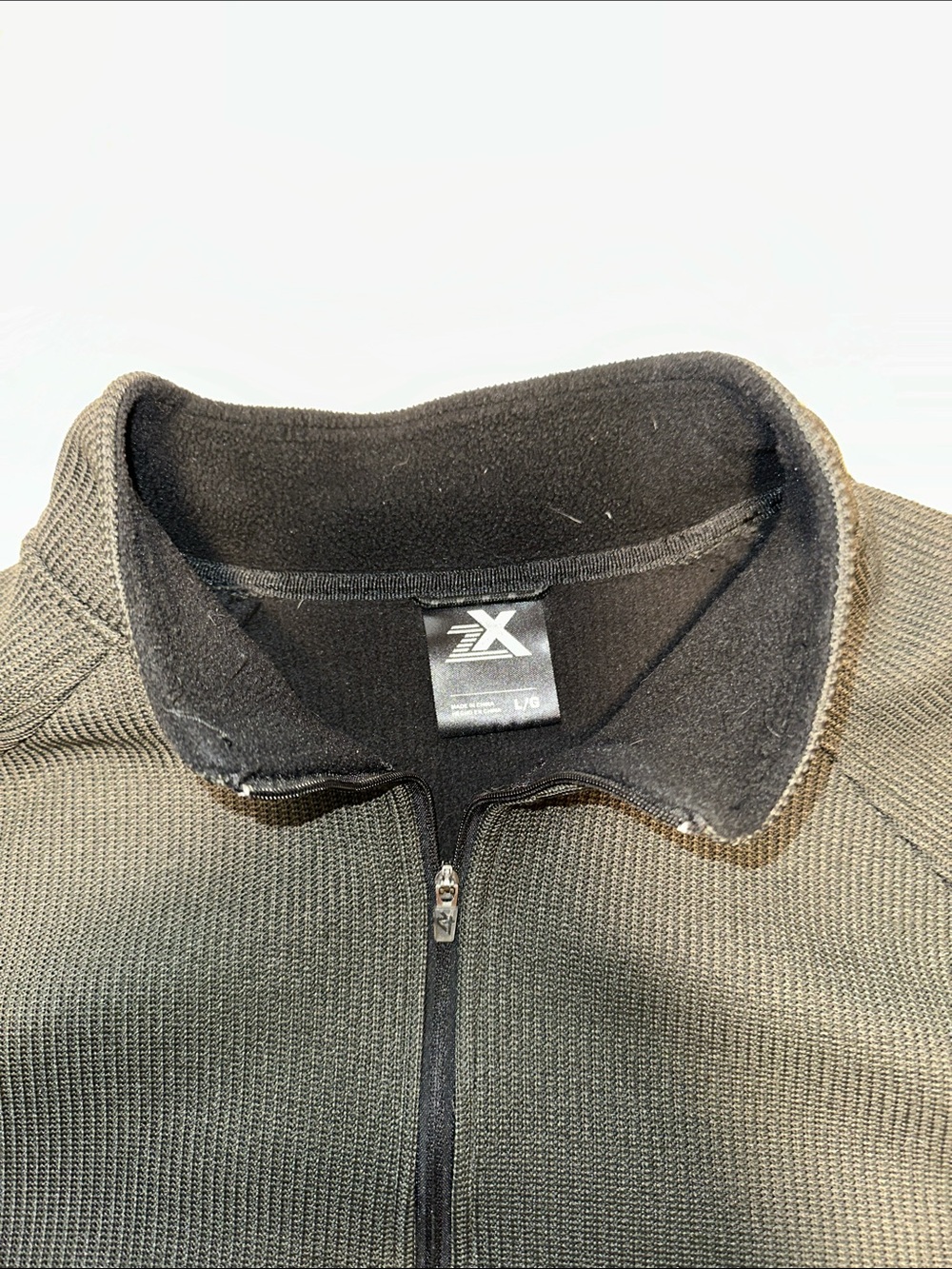 ZeroXposur Men's Black and Green Half-Zip Sweater - Picture 4 of 5